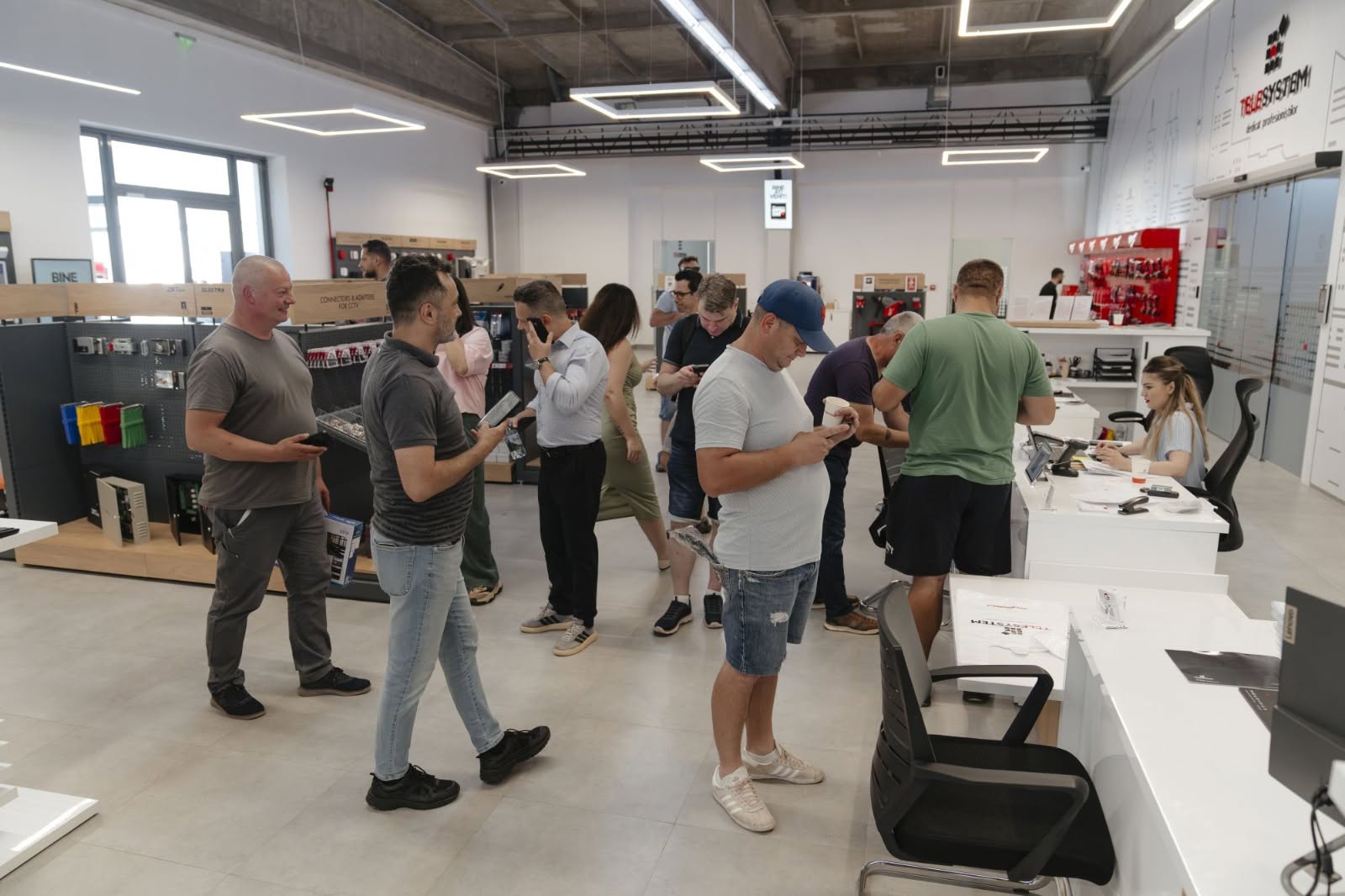 Extinderea showroom-ului Telesystem