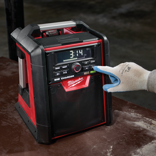 Radio cu incarcator pentru santier M18RC, Bluetooth, AM/FM, alimentare CA/CC, fara acc. - Milwaukee