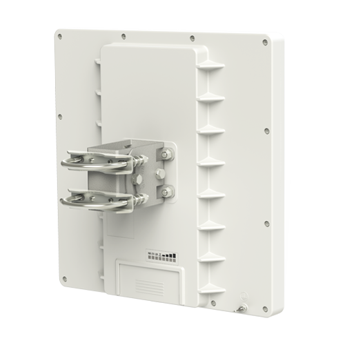 QRT 5, antena exterior integrata, 24dBi, 5GHz, 802.11n, 1 x RJ45 Gigabit, PoE - MikroTik