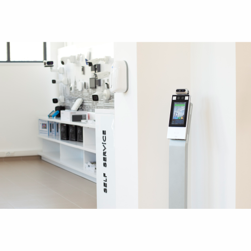 Showroom cu vanzare echipamente si accesorii pentru sisteme de securitate. Telesystem Iasi